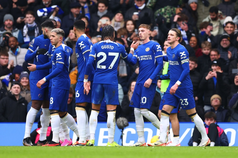 利物浦全力留住科纳特，格伊可能被取代，科纳特状态下滑，但球队仍视其为关键球员。