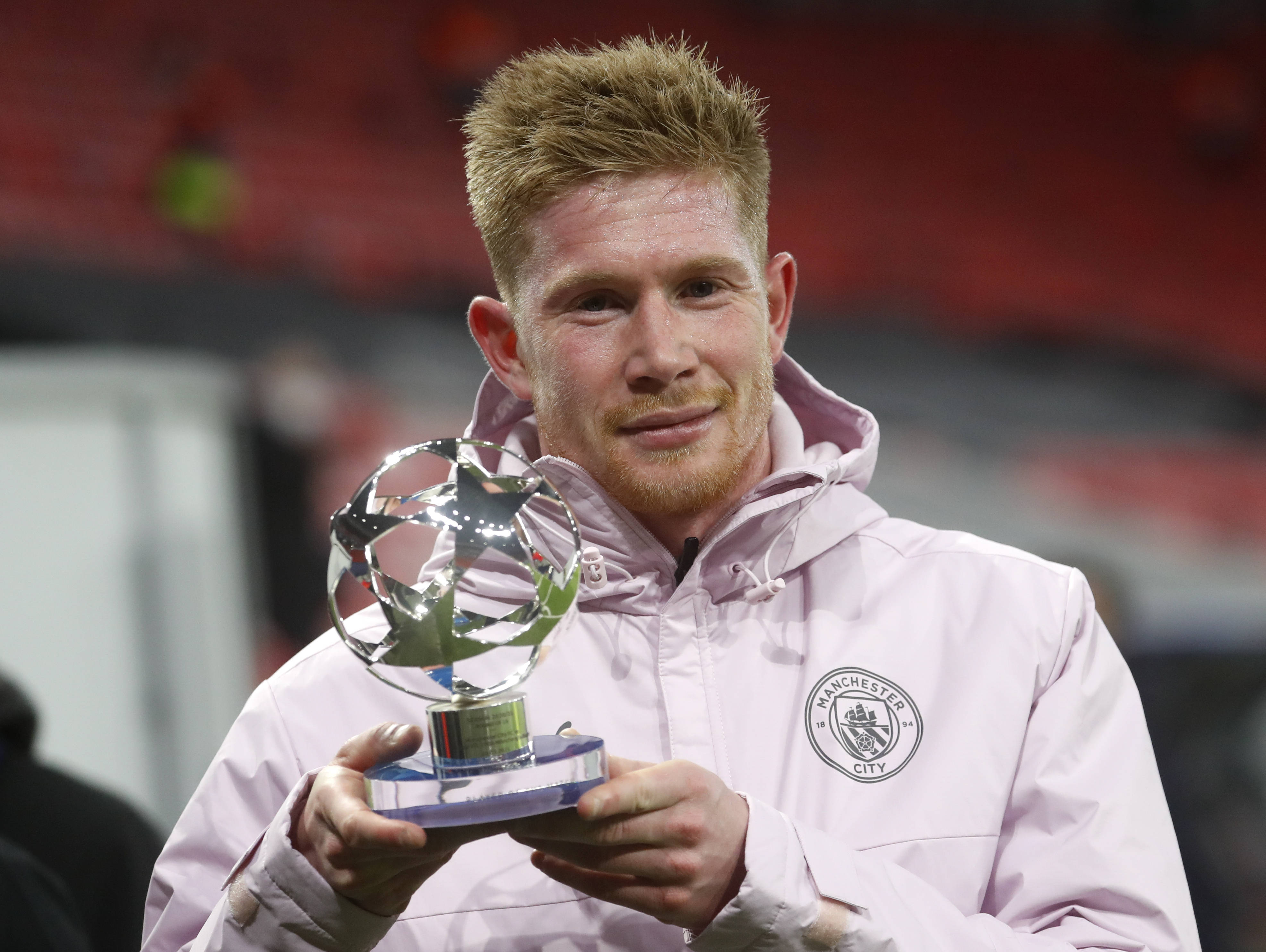 篮球湖人球员训练后心理状态良好