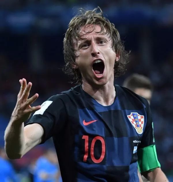 官方：天空体育获得2027-2031年欧联杯与欧协联的转播权